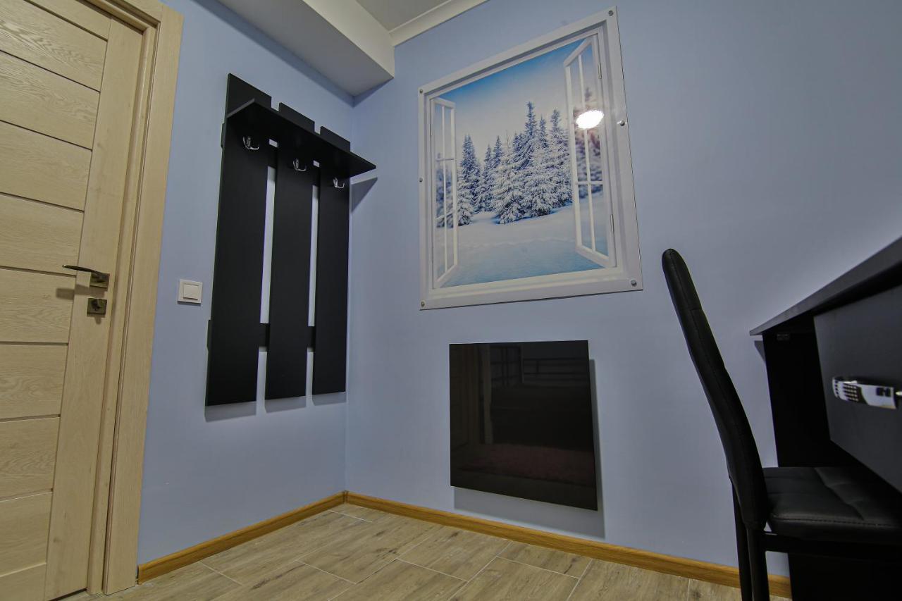 Battle Mile Hostel Cherkasy Exterior foto