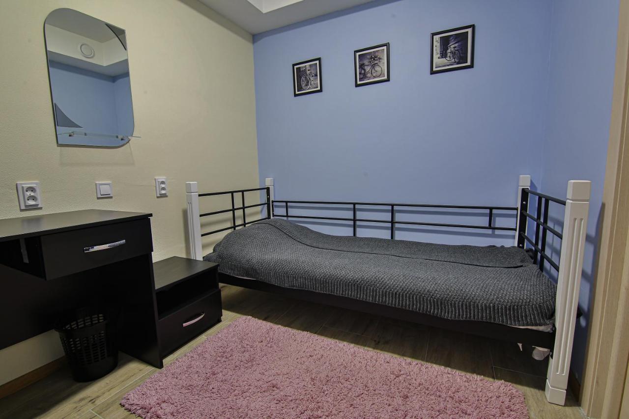 Battle Mile Hostel Cherkasy Exterior foto