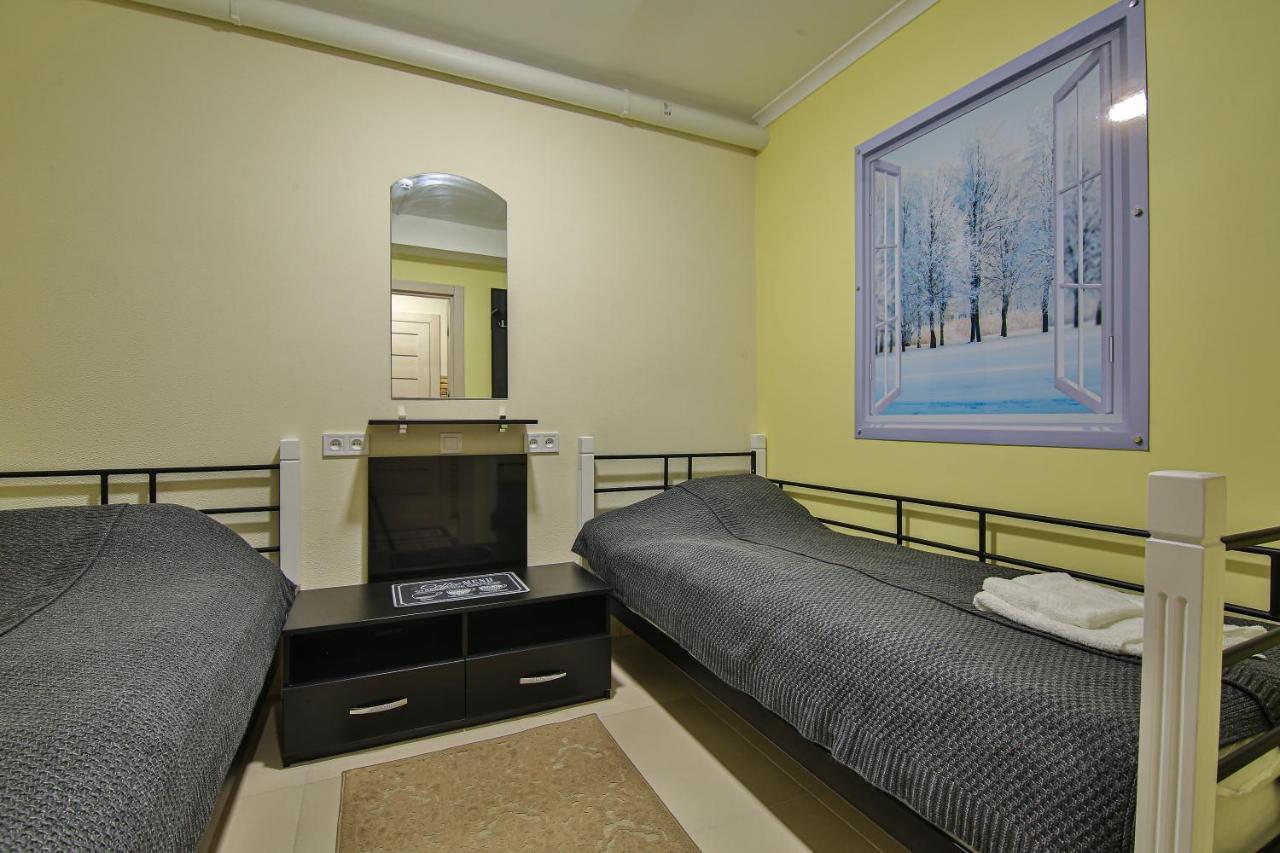 Battle Mile Hostel Cherkasy Exterior foto